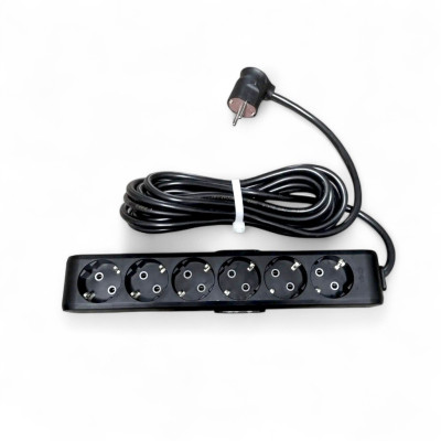 Подовжувач чорний із заземленням 16А (3,5 кВт), 6 розеток, довжина 7 метрів, IP20, з монтажним тримачем