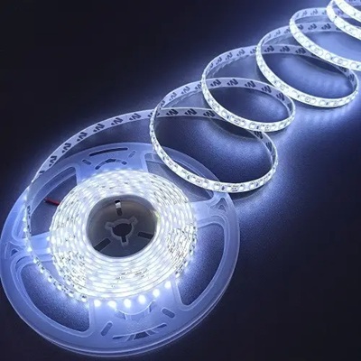 Світлодіодна стрічка OEM ST-12-2835-120-CW-65 SMD2835 12V 9W/м 120 LED/м 6000–6500K IP65, 5 м Світлодіодна стрічка OEM ST-12-2835-120-CW-65 SMD2835 12V 9W/м 120 LED/м 6000–6500K IP65, 5 м